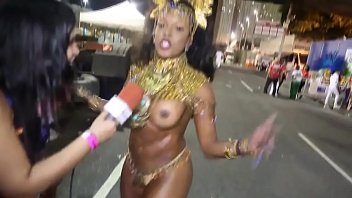 Bailes de carnaval 2018 mulheres nuas