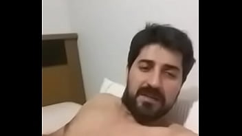 Videos gays com homens bem dotados e peludos