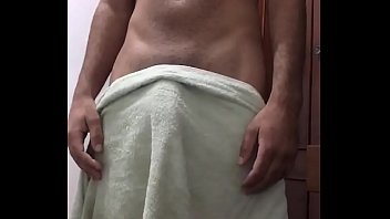 Gifs porno gay de dotados de cueca molhada