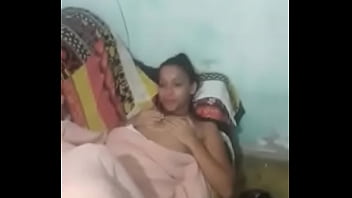 Suruba com novinha virgem na favela