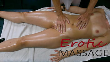 Spa faz massagem erotica