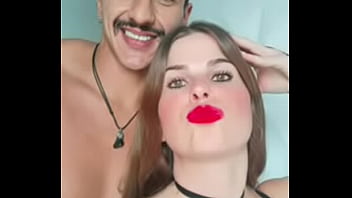 2 mulheres 1 homem caiu na net